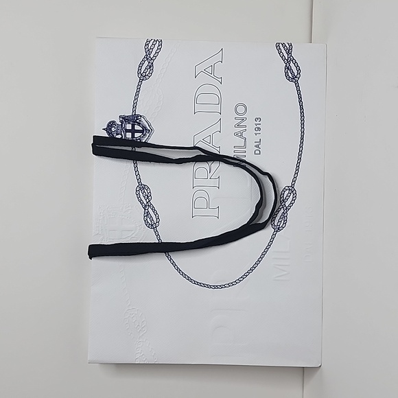 Dior, 2 Prada,Gucci Paper Bags (Bundle) - Picture 2 of 14